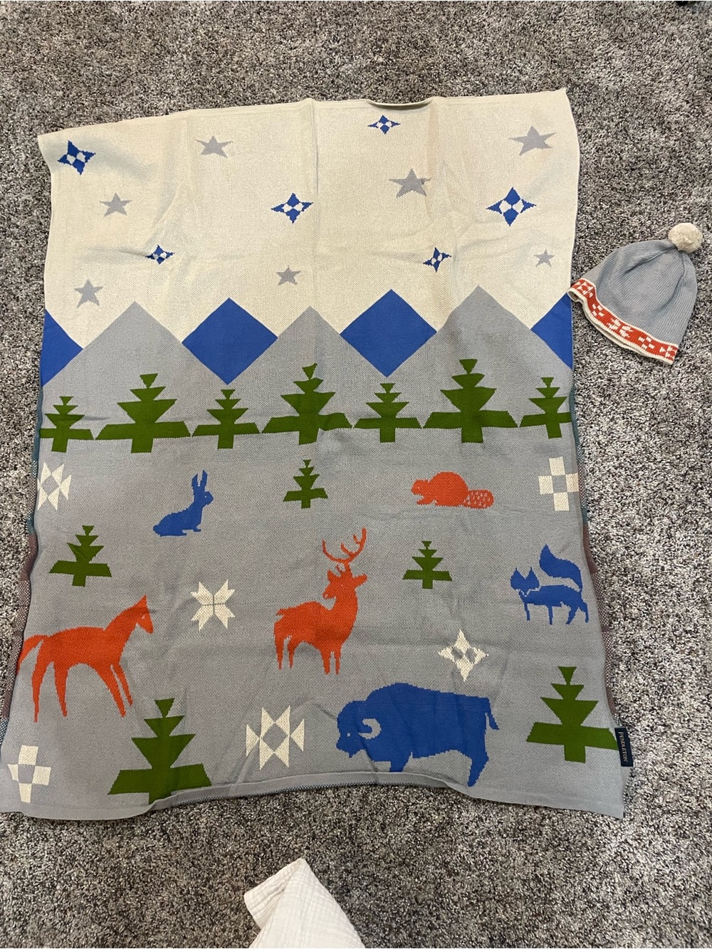 Pendleton Green and Gray Knit blanket with Tree Motif and beanie.